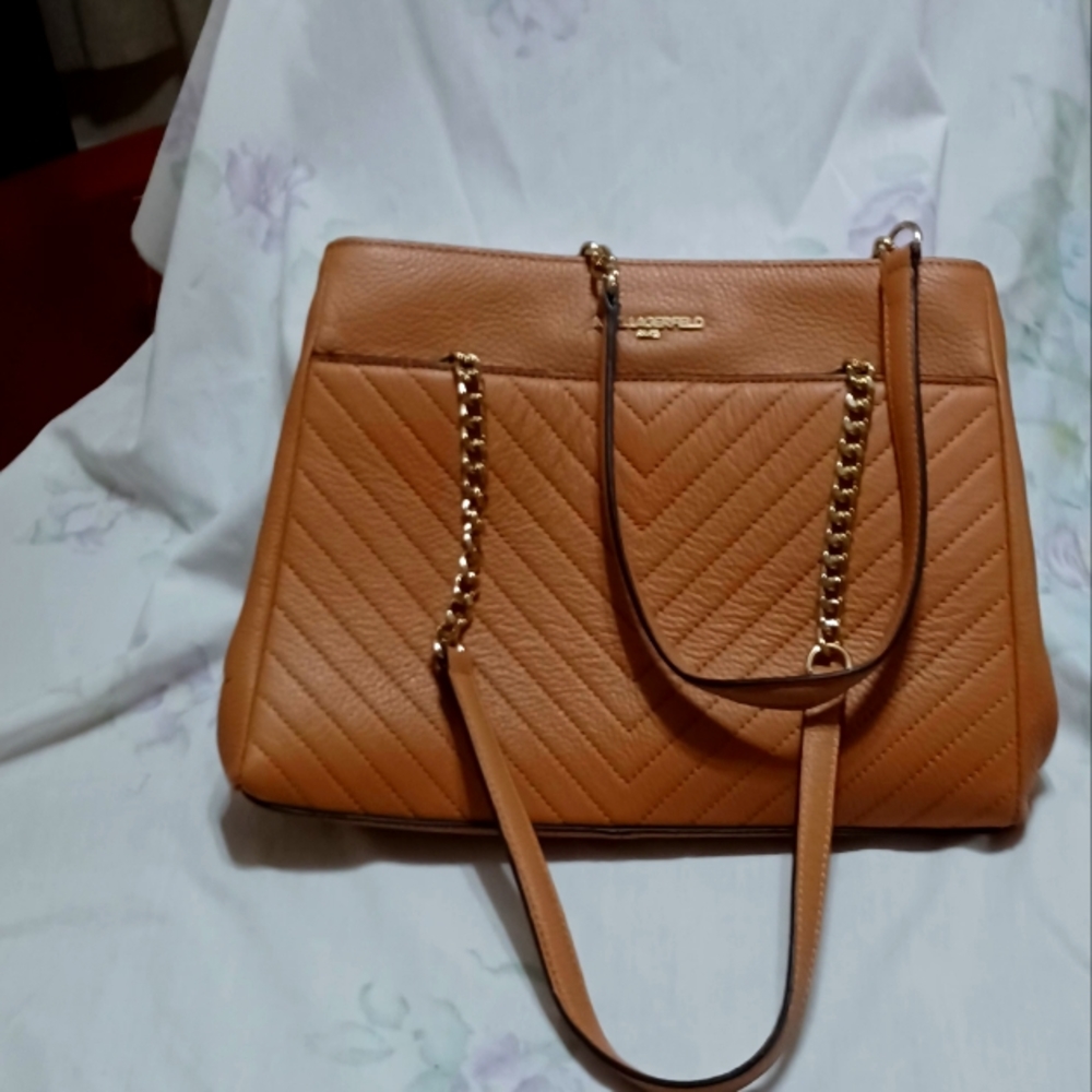 Women's handbag